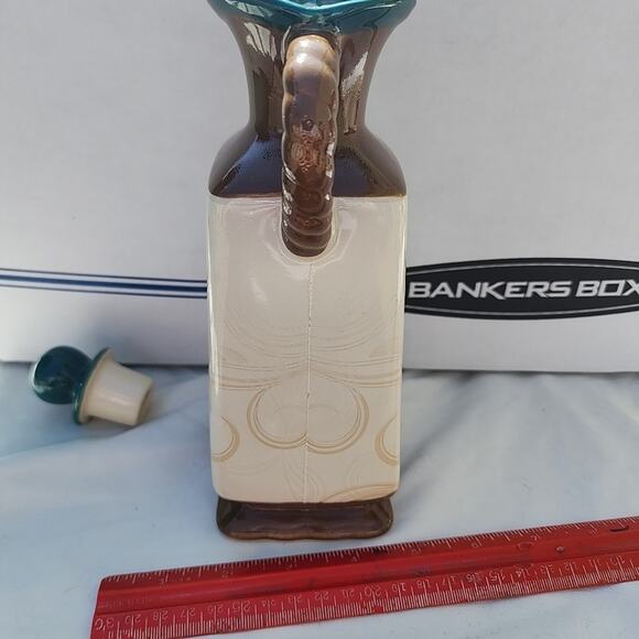 Tastefully Simple Decanter Pitcher Ceramic Stoneware Host Collection In Box 9" - Picture 8 of 9